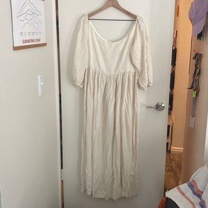 Kara Thoms | The Bellflower dress in off white | XXL